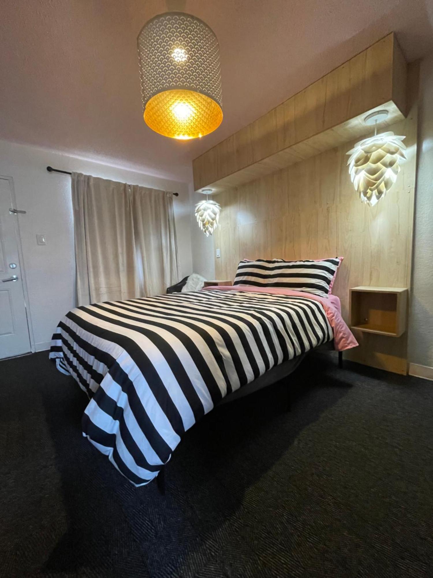 Rainbow Motel Greeley Buitenkant foto